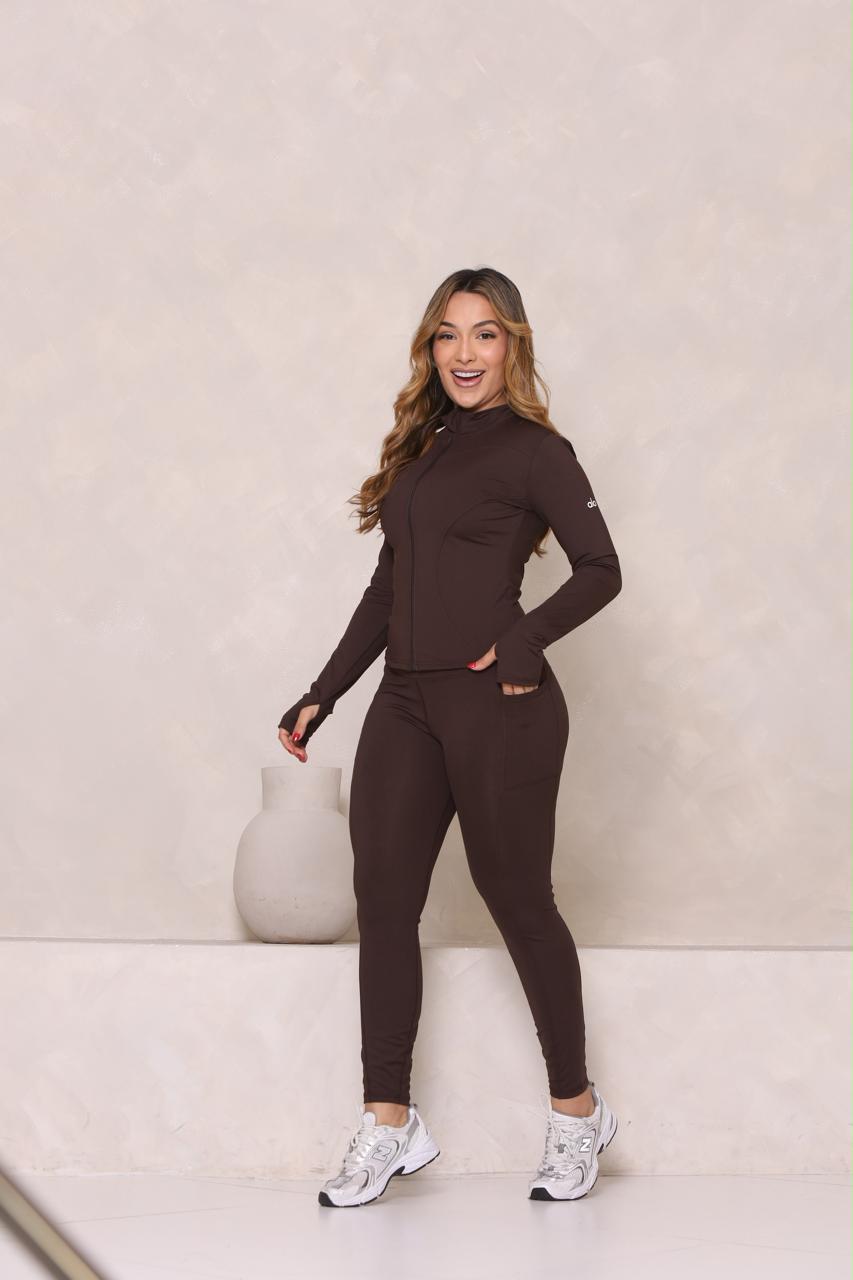 Conjunto Fitness Manga Longa MaBe – Marrom